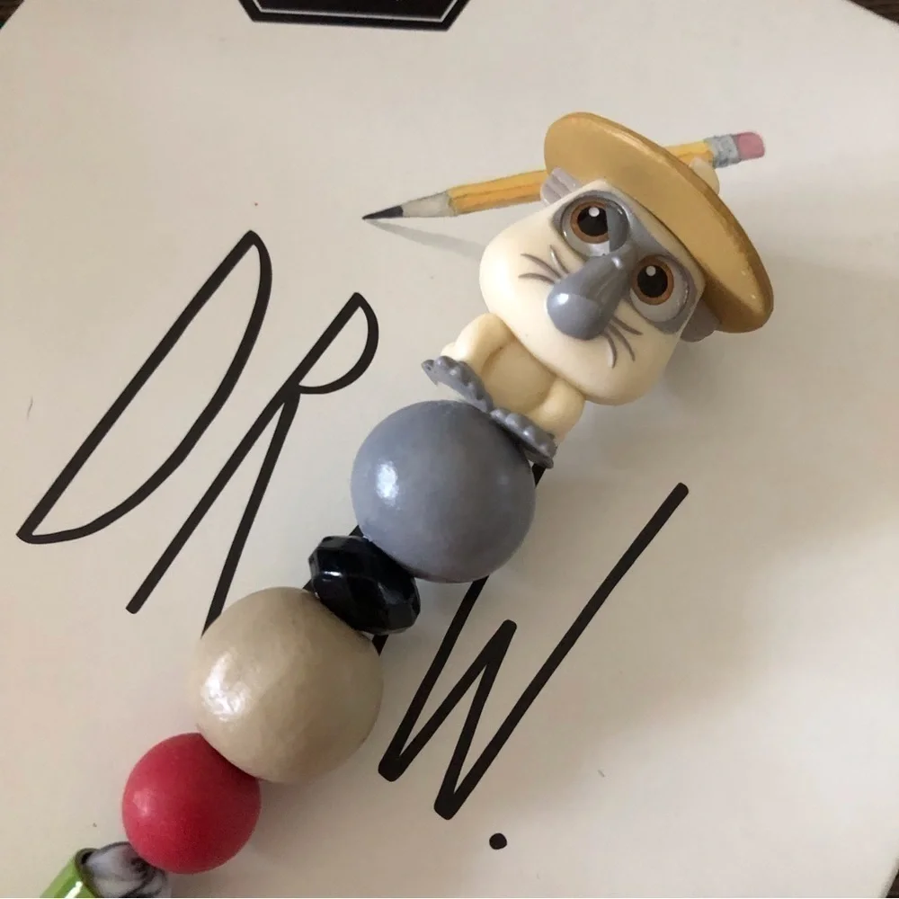 Disney Doorables: Raya & the Last Dragon: Dyan handmade beaded pen